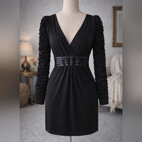 Sue Wong Other - Sue Wong Black Ruched Sleeve Open Back Cocktail Dress